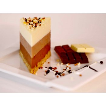 Tort Trei ciocolate